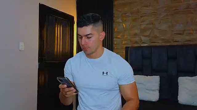 FelipeAndMarcello3 online show from 02/14/25, 10:47