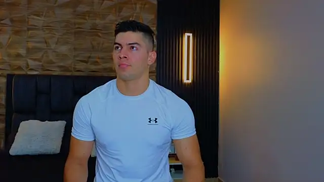 FelipeAndMarcello3 online show from 02/19/25, 07:38