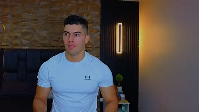 FelipeAndMarcello3 online show from 02/19/25, 11:14