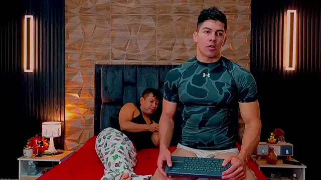 FelipeAndMarcello3 online show from 10/17/25, 02:19