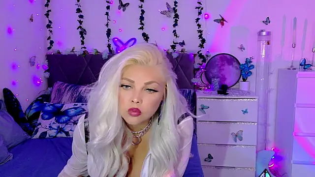 Snapshot of LexY- chatting on 07/16/26, 09:54 LexY- online show from 07/16/26, 09:54