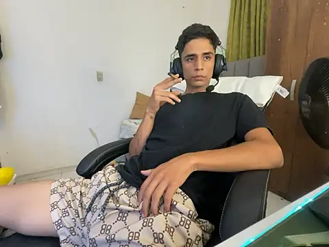 Max TheHorseDick online show from 01/03/25, 02:43