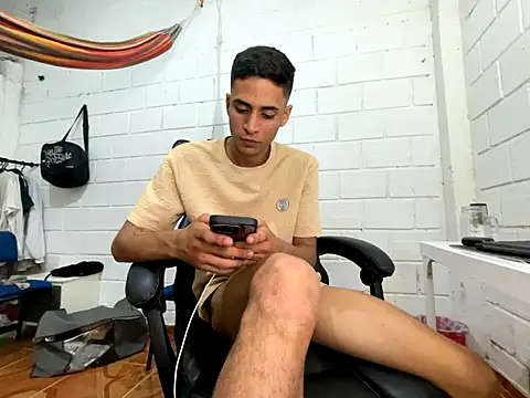 Max TheHorseDick online show from 12/14/25, 03:45