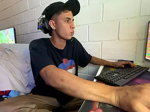 Max TheHorseDick online show from 01/14/26, 04:40