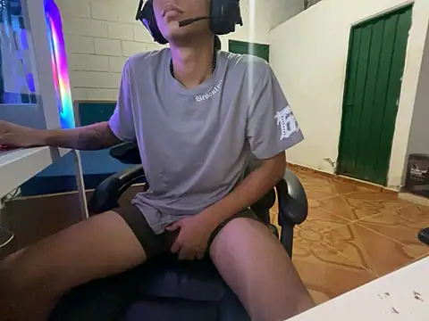 Max TheHorseDick online show from 04/11/26, 03:00