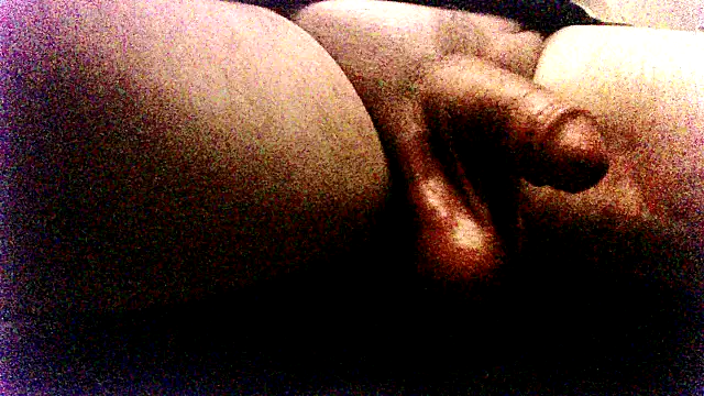 Snapshot of SDtinycok chatting on 10/31/25, 02:12 SDtinycok online show from 10/31/25, 02:12