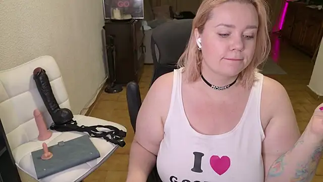 MargotGrey online show from 04/06/26, 08:15