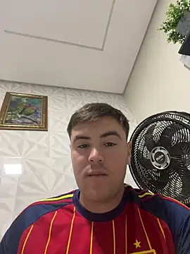 Snapshot of urielpereira chatting on 06/10/26, 01:06 urielpereira online show from 06/10/26, 01:06