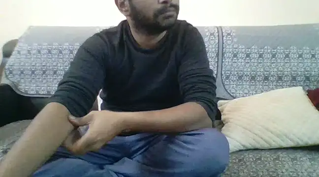 Snapshot of redvelvet_4 chatting on 12/18/24, 01:56 redvelvet 4 online show from 12/18/24, 01:56