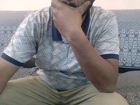 Snapshot of redvelvet_4 chatting on 02/11/25, 03:40 redvelvet 4 online show from 02/11/25, 03:40