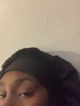 Snapshot of Foreignthababyy chatting on 09/17/25, 08:16 Foreignthababyy online show from 09/17/25, 08:16