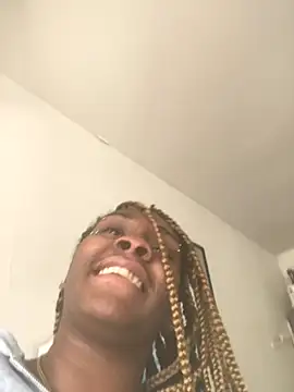 Snapshot of Foreignthababyy chatting on 12/04/25, 07:00 Foreignthababyy online show from 12/04/25, 07:00