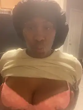 Foreignthababyy online show from 01/06/26, 04:00