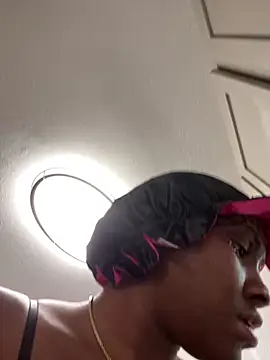 Foreignthababyy online show from 04/06/26, 05:52