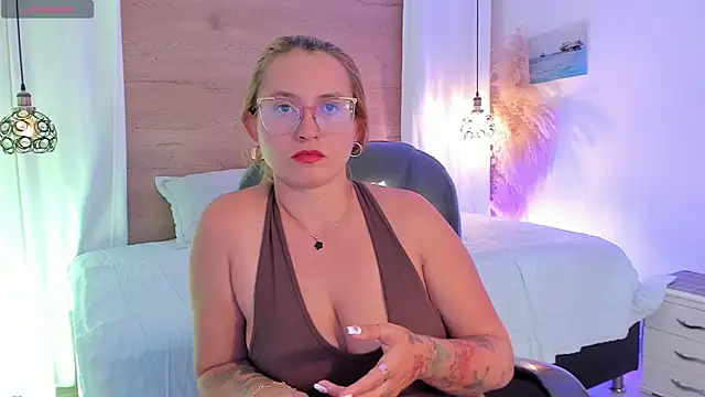 halaaa 1 online show from 04/21/26, 07:17