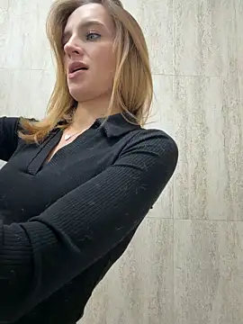 -AngelAri- online show from 10/29/25, 06:09