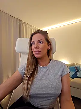 novaforyou1 online show from 04/05/26, 03:09