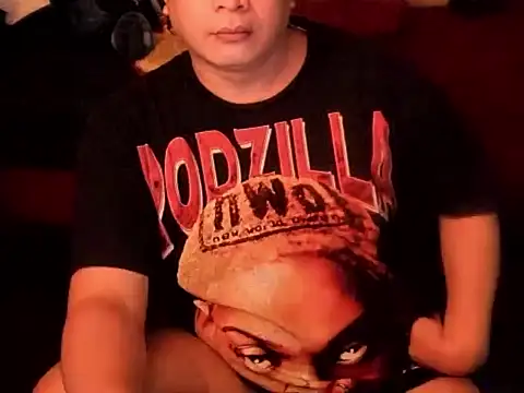 Snapshot of BEMYPROPERTYx chatting on 02/17/26, 07:09 BEMYPROPERTYx online show from 02/17/26, 07:09