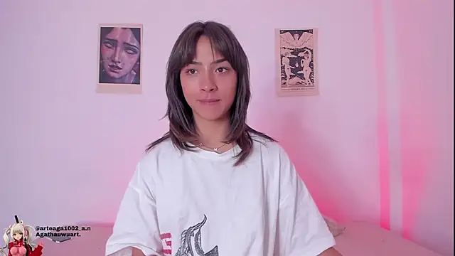 Moonlight1002 online show from 11/18/25, 07:57