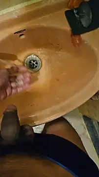 Snapshot of rockyp6 chatting on 02/19/26, 01:40 rockyp6 online show from 02/19/26, 01:40