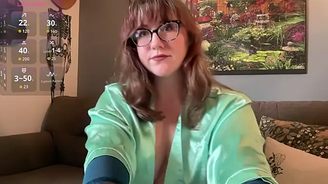 Snapshot of kurvy_kitten_xo chatting on 12/02/25, 03:07 kurvy kitten xo online show from 12/02/25, 03:07