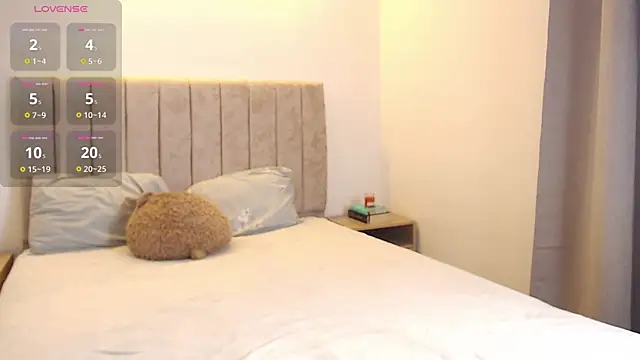 Maya Lewis online show from 10/07/25, 10:51