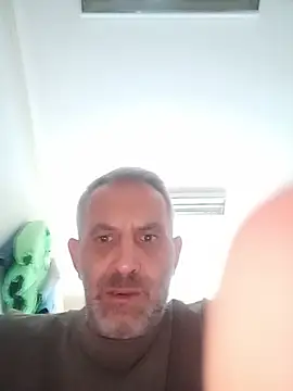 Snapshot of Markmarak chatting on 05/31/26, 10:33 Markmarak online show from 05/31/26, 10:33
