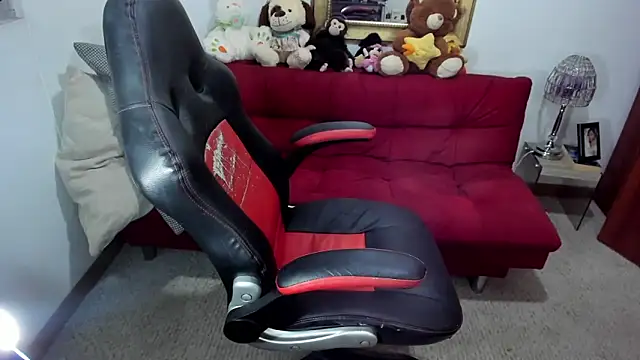 NicolettColin online show from 12/03/24, 10:51