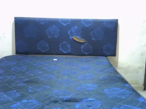 Snapshot of Spice202 chatting on 09/16/25, 04:08 Spice202 online show from 09/16/25, 04:08