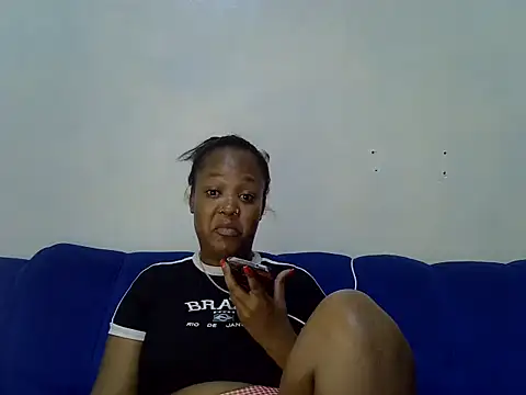 Snapshot of Spice202 chatting on 10/13/25, 08:09 Spice202 online show from 10/13/25, 08:09