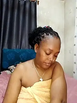 Snapshot of Spice202 chatting on 10/28/25, 06:39 Spice202 online show from 10/28/25, 06:39