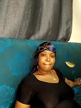 Snapshot of Spice202 chatting on 11/12/25, 11:10 Spice202 online show from 11/12/25, 11:10