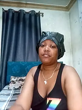 Snapshot of Spice202 chatting on 11/28/25, 05:43 Spice202 online show from 11/28/25, 05:43