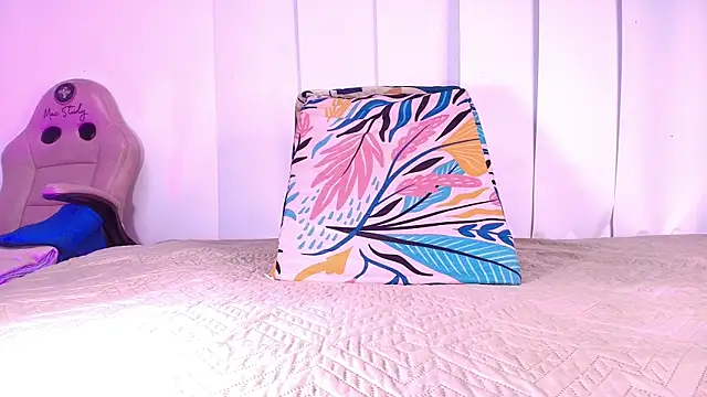 raven lilith  online show from 10/26/25, 03:12