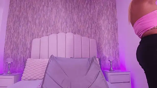 raven lilith  online show from 03/30/26, 03:18