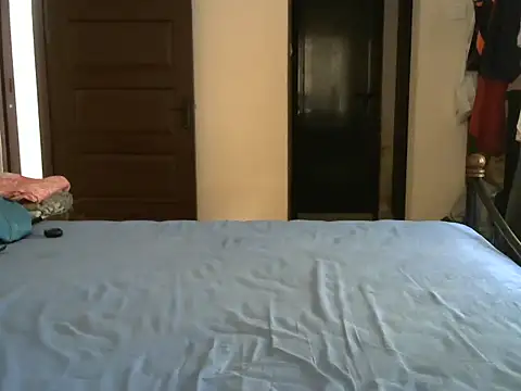 Slim India online show from 03/18/26, 02:26