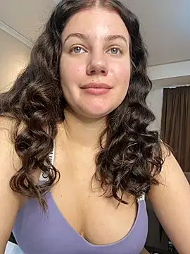 likaxxx online show from 12/13/24, 12:06