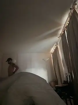 Snapshot of shehandme chatting on 02/08/26, 08:29 shehandme online show from 02/08/26, 08:29