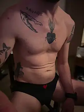 Snapshot of shehandme chatting on 02/26/26, 10:31 shehandme online show from 02/26/26, 10:31