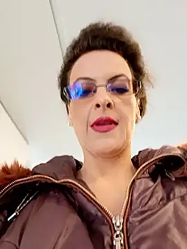 RebeccaNoble online show from 04/21/26, 11:49