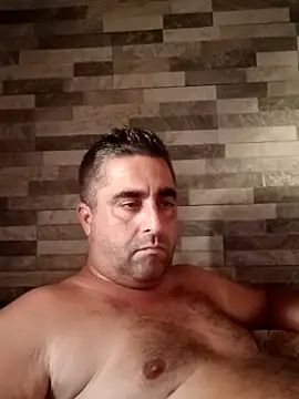 ADRIAN ADI40 online show from 11/05/25, 02:28