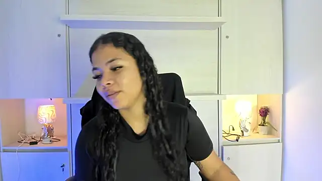 SophiaaStone online show from 04/14/26, 12:22