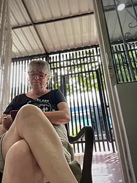 slutgold online show from 06/08/26, 07:58