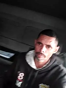 Snapshot of slpdc chatting on 12/19/25, 02:24 slpdc online show from 12/19/25, 02:24