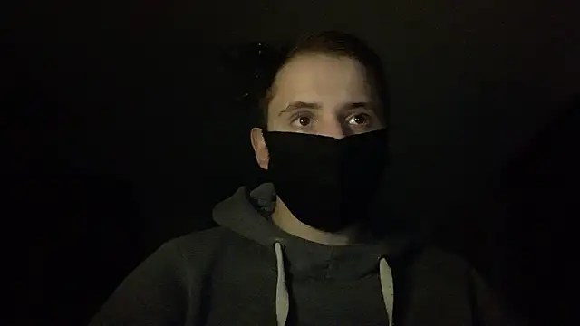 Snapshot of sweaticeboy chatting on 10/21/25, 05:24 sweaticeboy online show from 10/21/25, 05:24