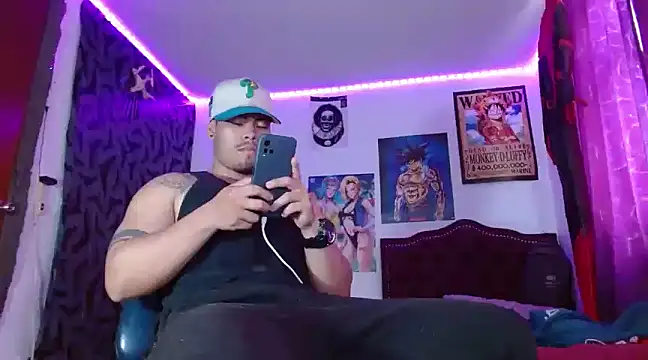 Snapshot of Danielsbigcum chatting on 02/18/25, 01:44 Danielsbigcum online show from 02/18/25, 01:44