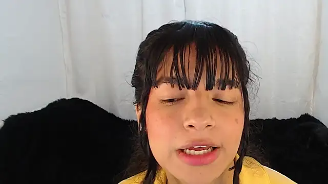 Snapshot of Liz_Galactic chatting on 01/18/25, 10:06 Liz Galactic online show from 01/18/25, 10:06