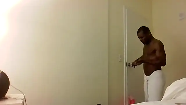 Maculine Stayr online show from 04/24/26, 06:49