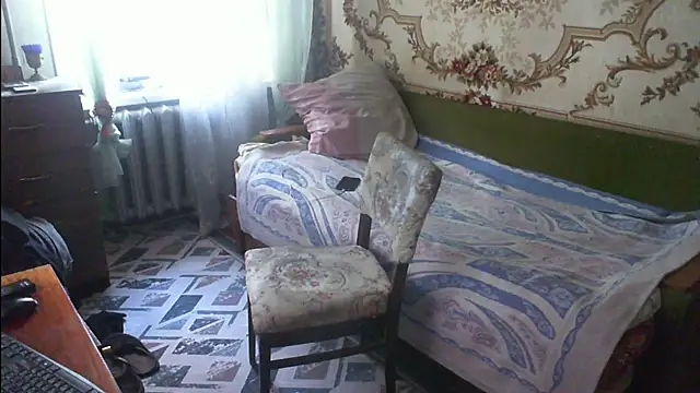 Snapshot of viktorru77 chatting on 01/06/25, 06:14 viktorru77 online show from 01/06/25, 06:14