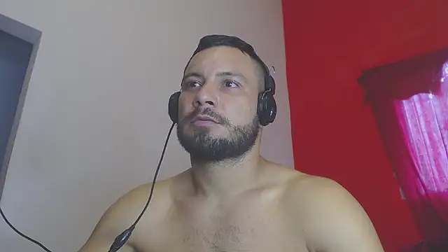 Snapshot of body_x29 chatting on 12/22/24, 12:27 body x29 online show from 12/22/24, 12:27